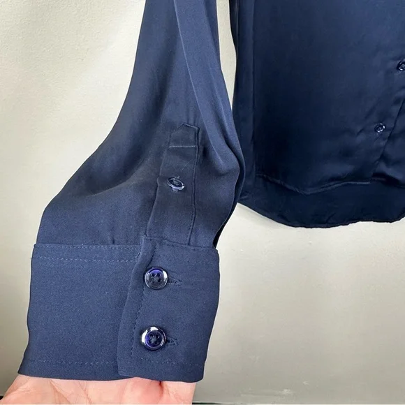 Quince Silk Button Down Blouse Womens Small Navy Blue Minimalist Work Wear - Picture 3 of 8